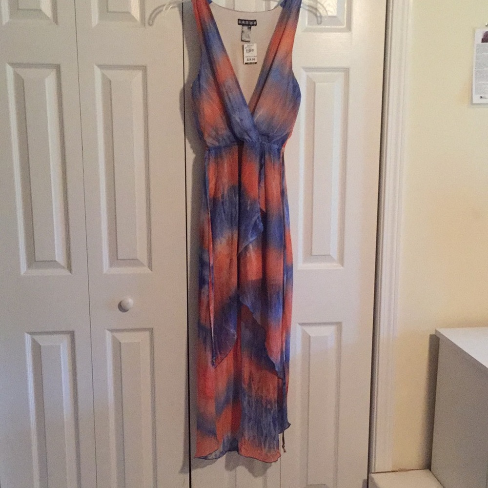 Hi-low tie dyed sleeveless dress. Sz M.  NWT